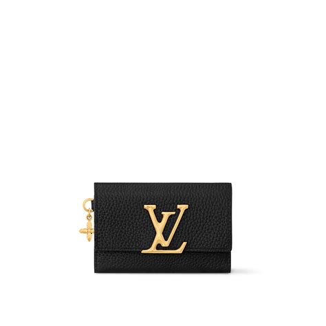 Products by Louis Vuitton: Capucines Compact Maxi Wallet